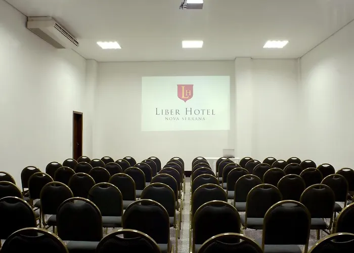 Líber Hotel Nova Serrana